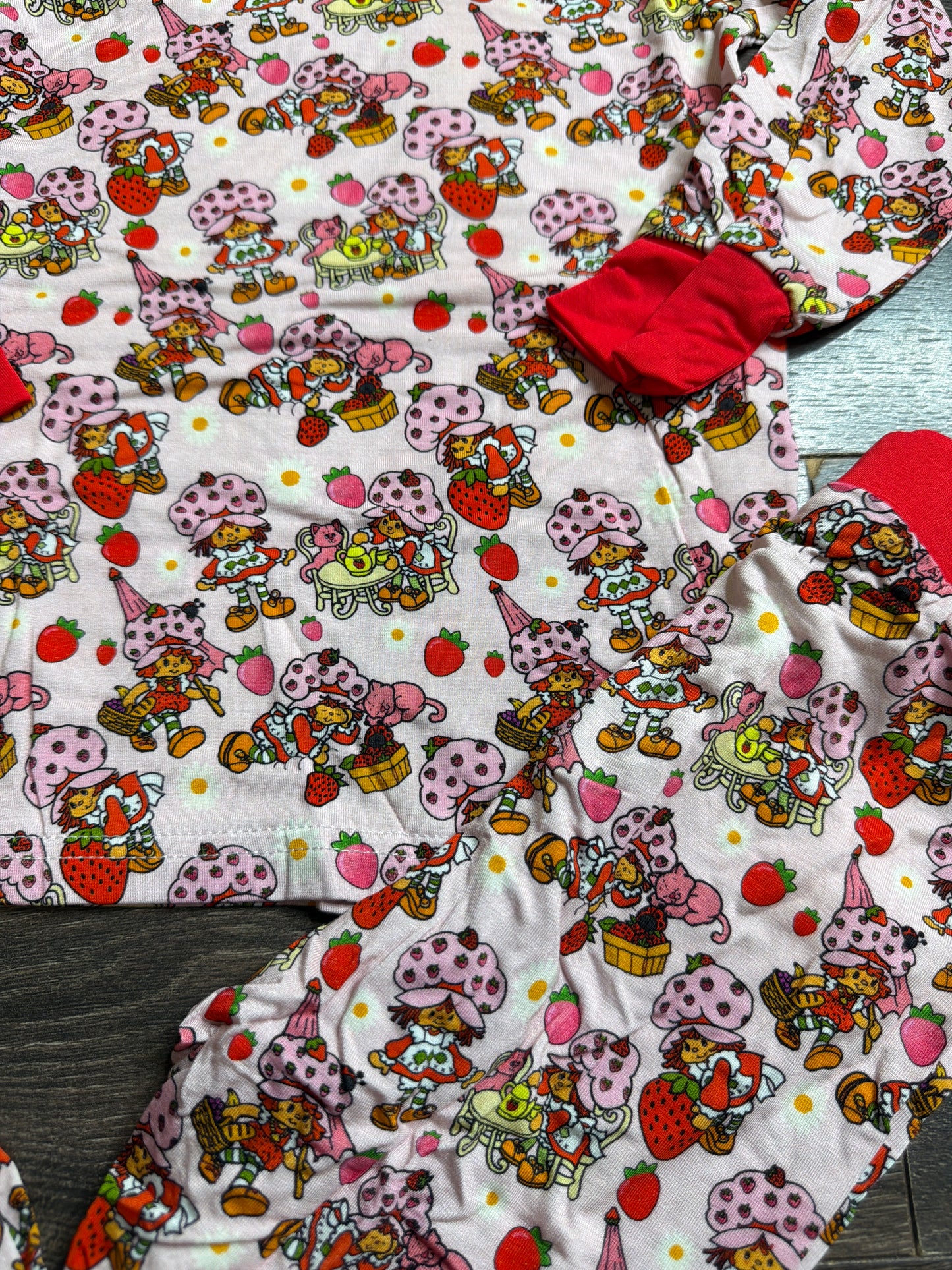 Strawberry’s 2 Piece