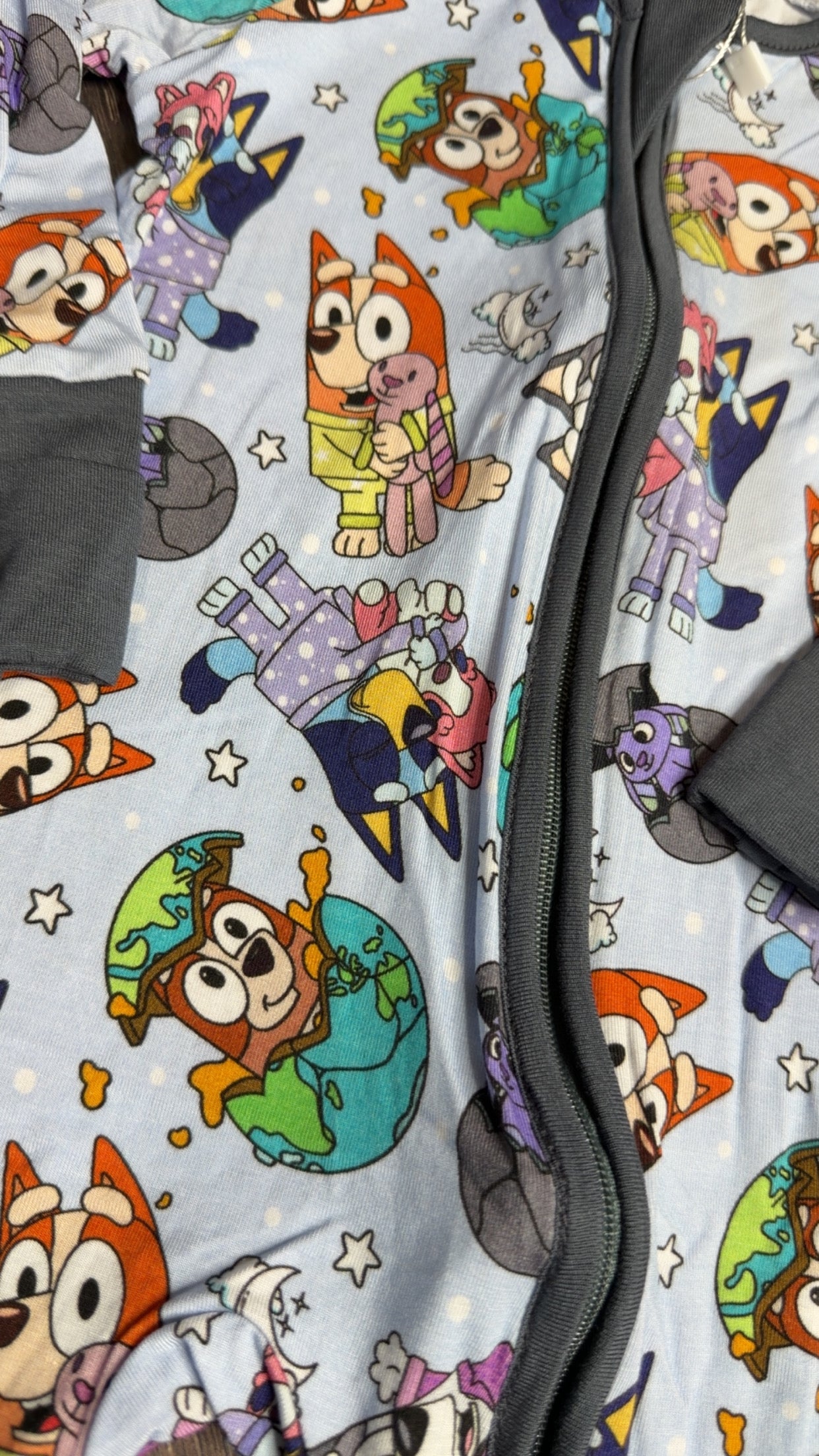 Blue dog world sleeper