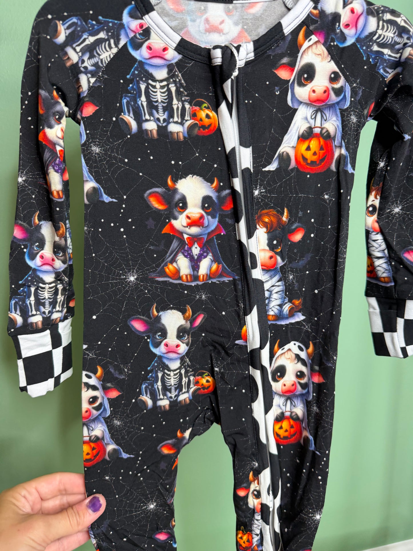 Spooky Cow Zippy
