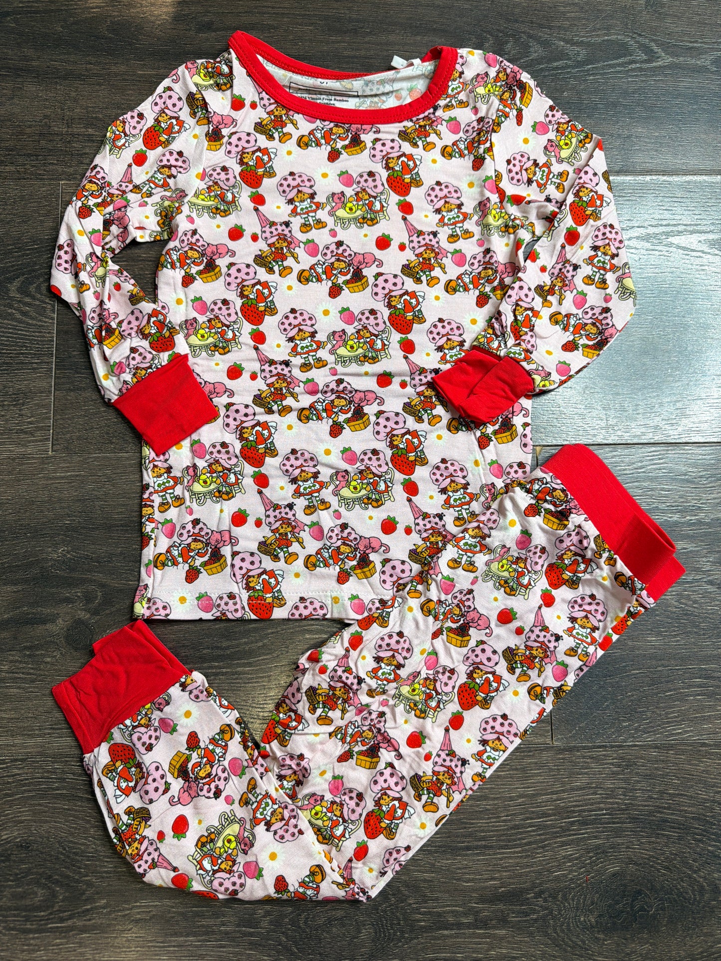 Strawberry’s 2 Piece