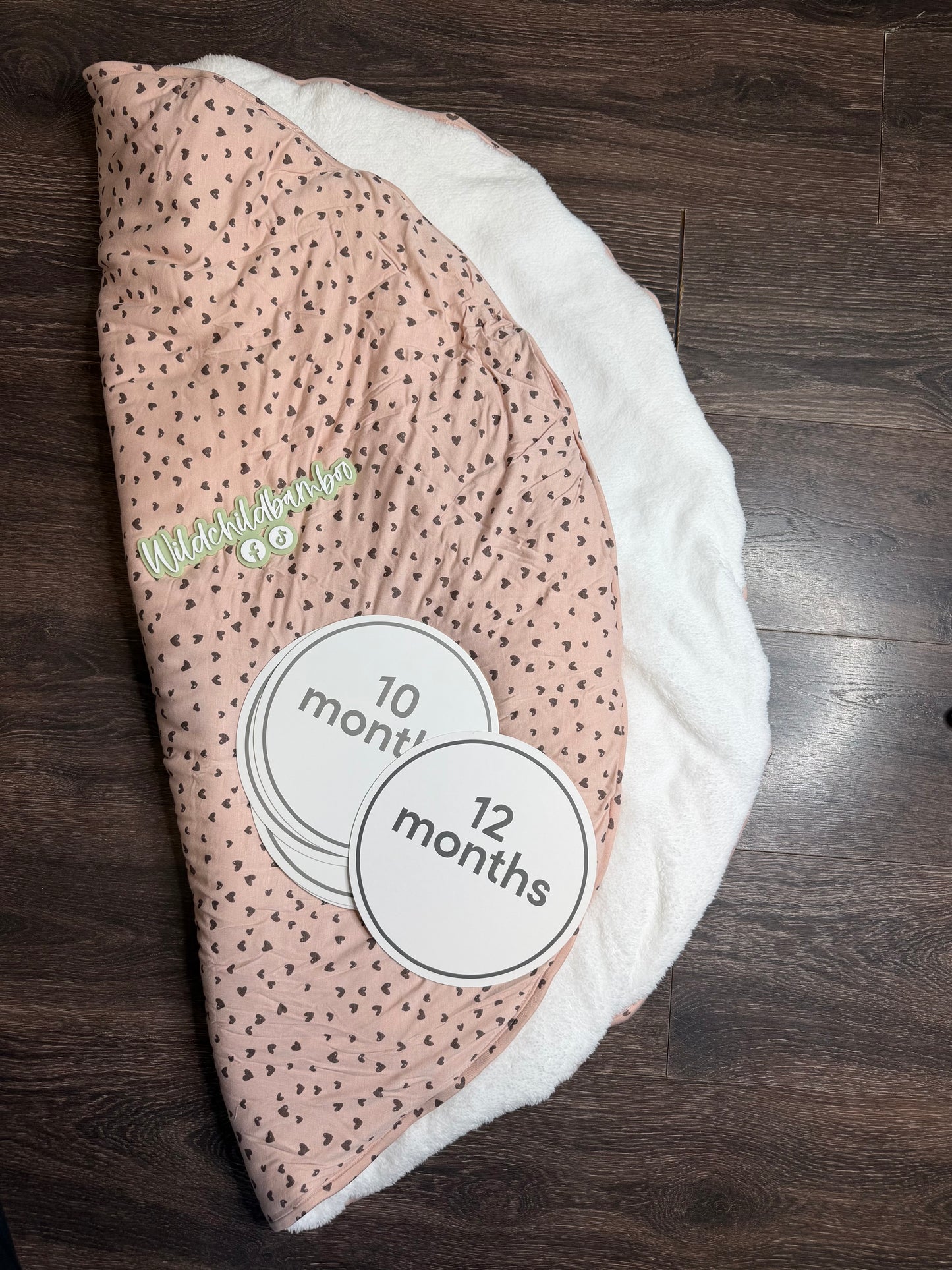 Soft round mat- with month signs