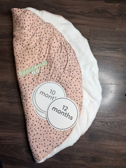 Soft round mat- with month signs
