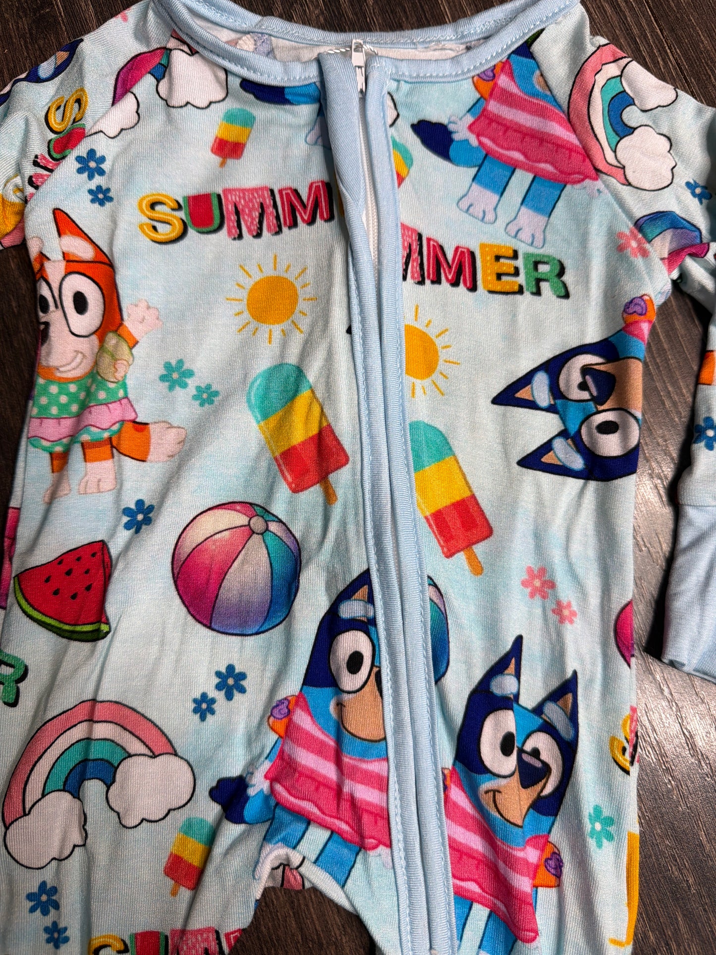 Blue dog summertime sleeper