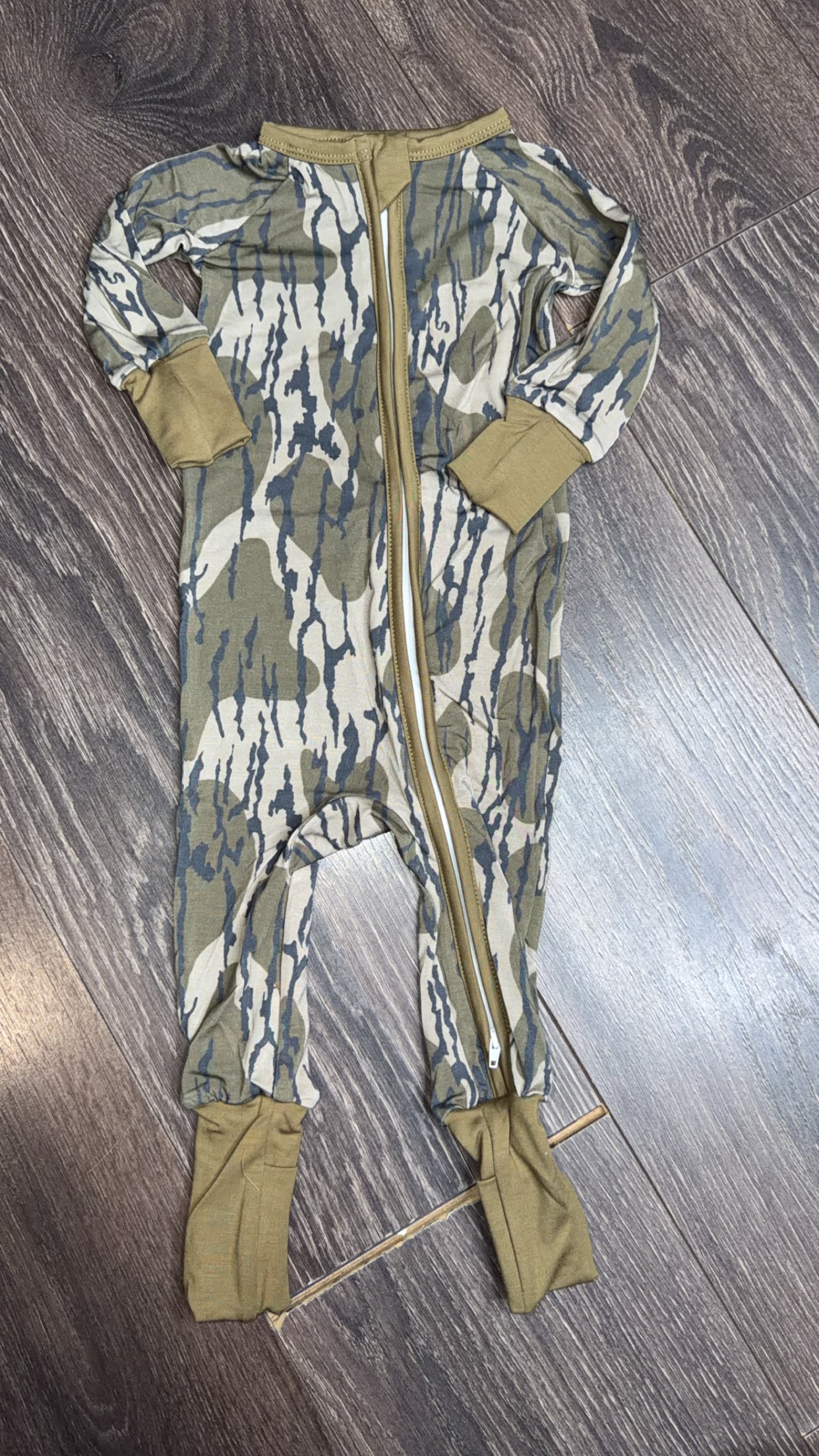 B-land Camo Sleeper
