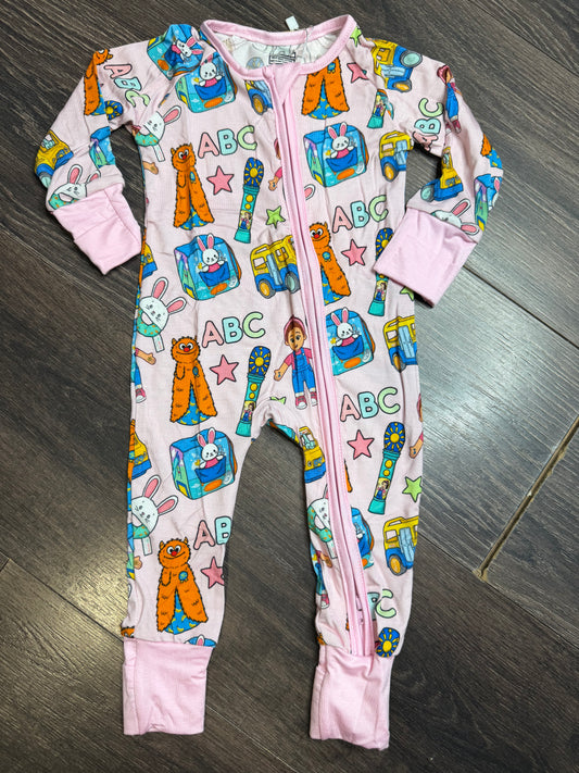 Rachel Basics Sleeper